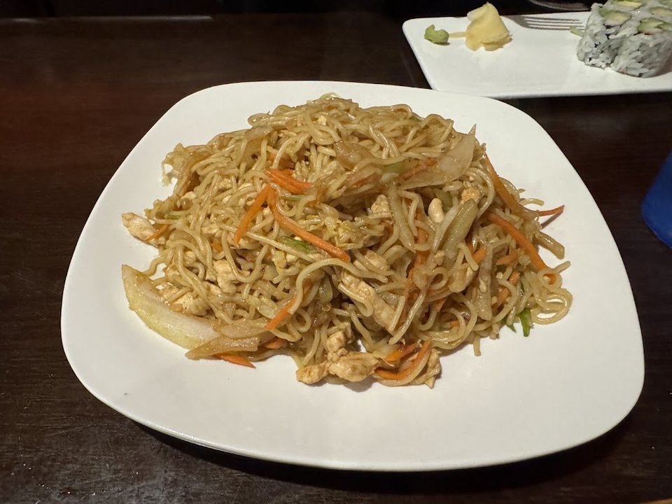 Chicken Yakisoba Noodle Stir Fry